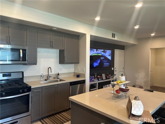 Building Photo - 9370 Calm Water Pl