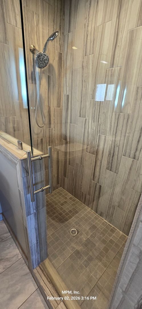 Building Photo - Lovely 2 bed 2 bath in 55 and over community