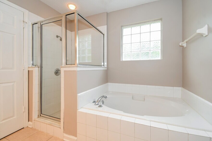 Building Photo - 4123 Pebble Brooke Circle South