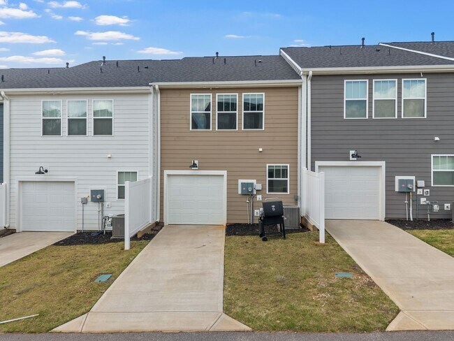 Building Photo - 476 Ml Pk Wy