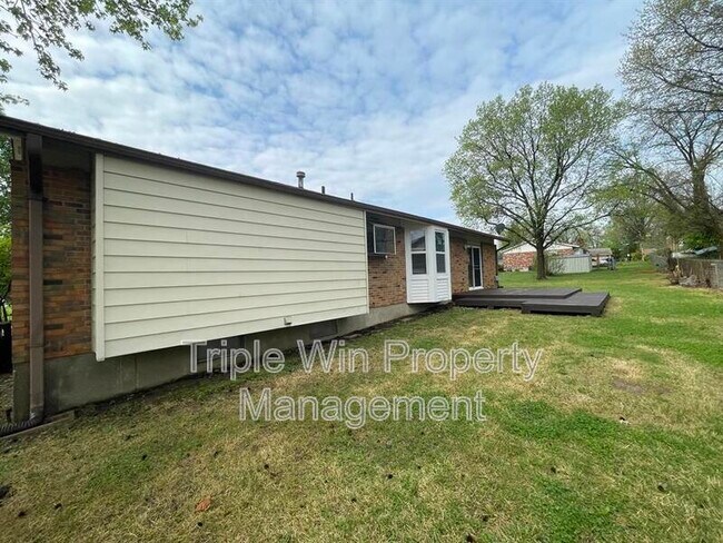 Building Photo - 1725 Orletto Way