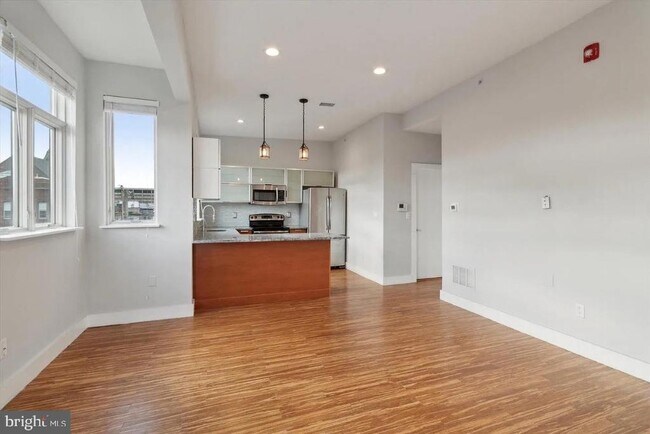 Building Photo - 808 N 4th St