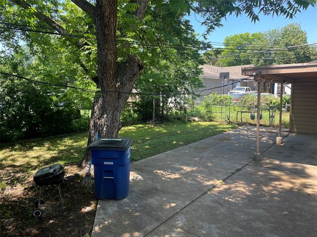 Building Photo - 2421 S Tyler St