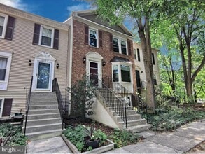 Building Photo - 6061 Clay Spur Ct