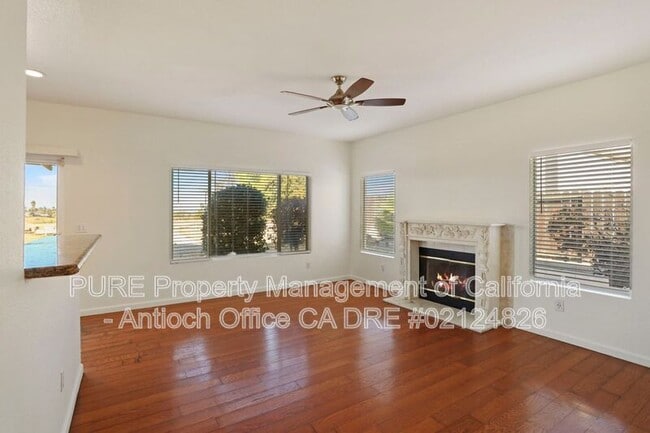 Building Photo - 2304 Yorkshire Ct