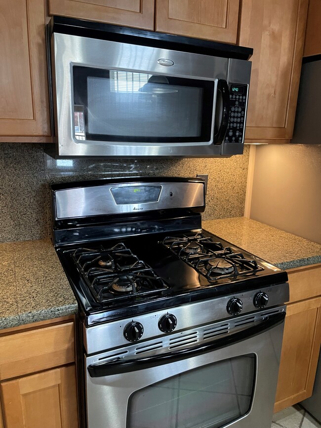 stainless steel appliances - 315 W Riverside Ave