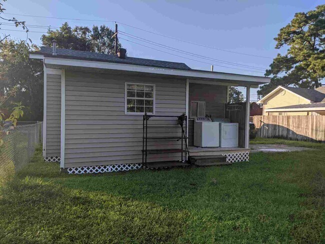 Building Photo - 309 McKinley St