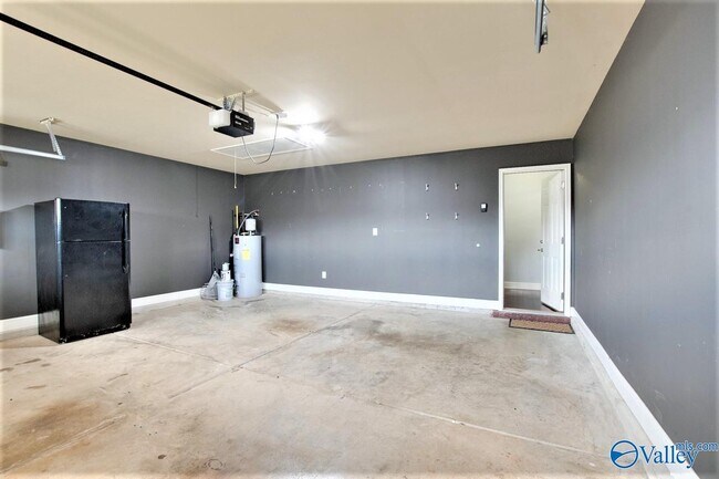 Building Photo - 24603 Rolling Vista Dr