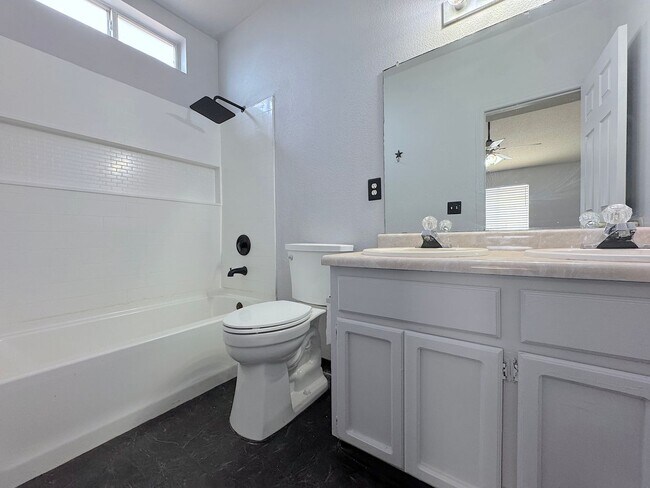 Building Photo - 12273 Tierra Maya Dr