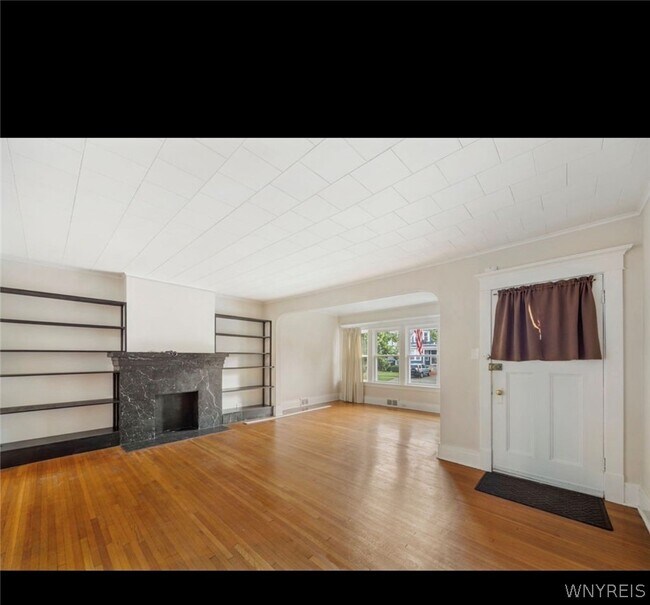 Building Photo - 122 Stratford Rd