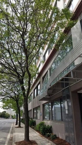 Building Photo - 169 Monsignor Obrien Hwy