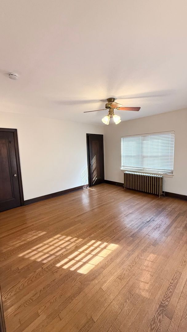 Building Photo - Beautiful 3/4 bedroom + office in Shadyside- Off-Street Parking and Tons of Storage!!