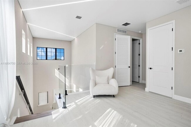 Building Photo - 4642 Pinehurst Trl W