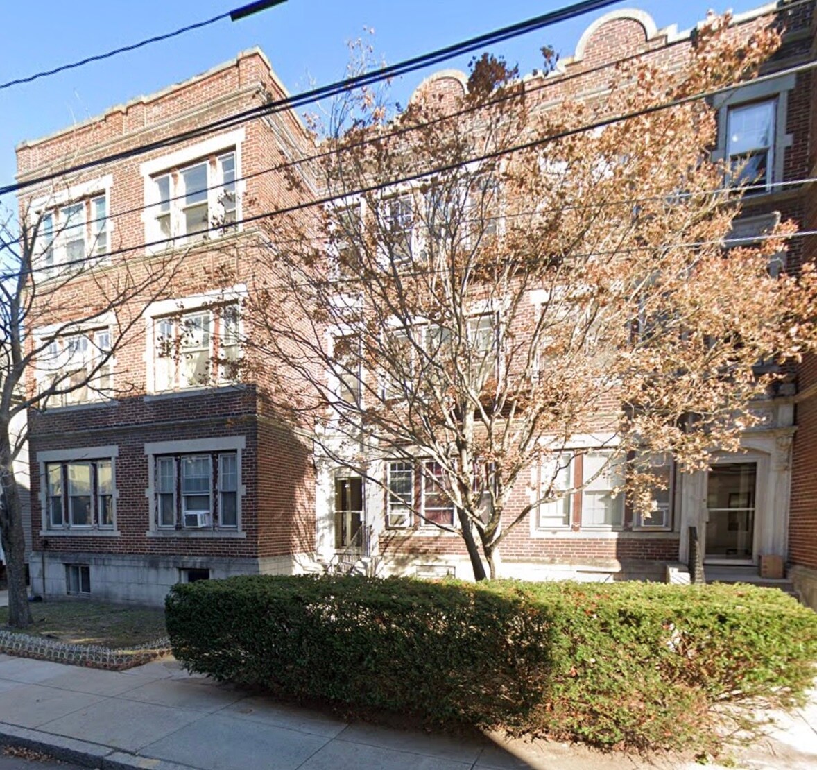 Building Photo - 32 Reedsdale St