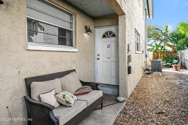 Building Photo - 1012 2nd St S