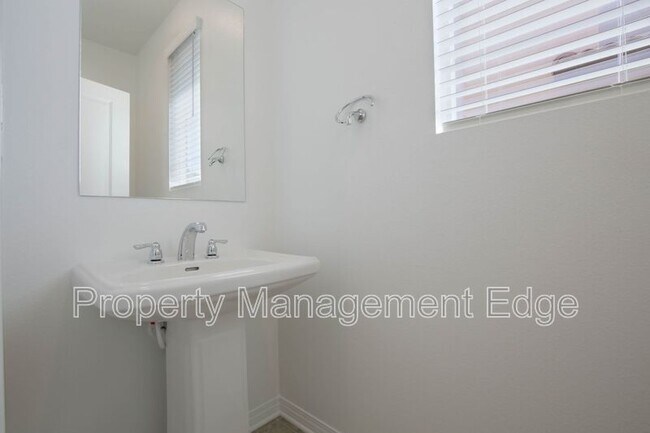 Building Photo - 30128 Bonita Spgs St