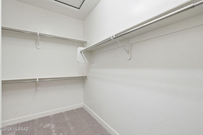 Building Photo - 61295 E Flint Dr