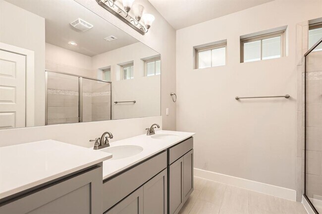 Building Photo - 10610 Wills Lp