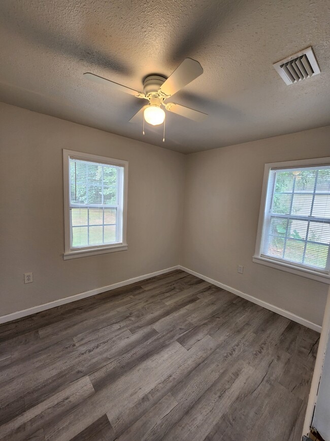 Building Photo - 113 Morningside Dr