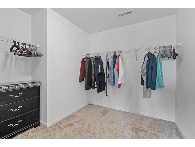 Building Photo - 5898 Urbandale Ct N