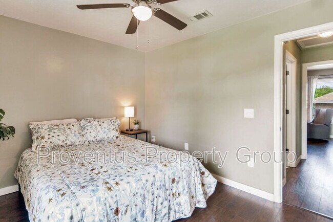 Building Photo - 3661 London Rd