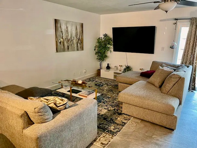 Building Photo - 6843 NW 29th Ave