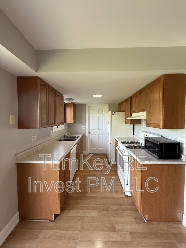 Building Photo - 3270 Allspice Ct