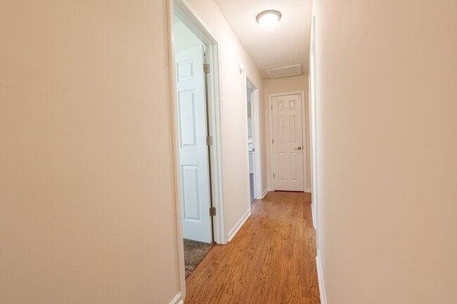 Building Photo - 3 BR 2 bath home in Troy