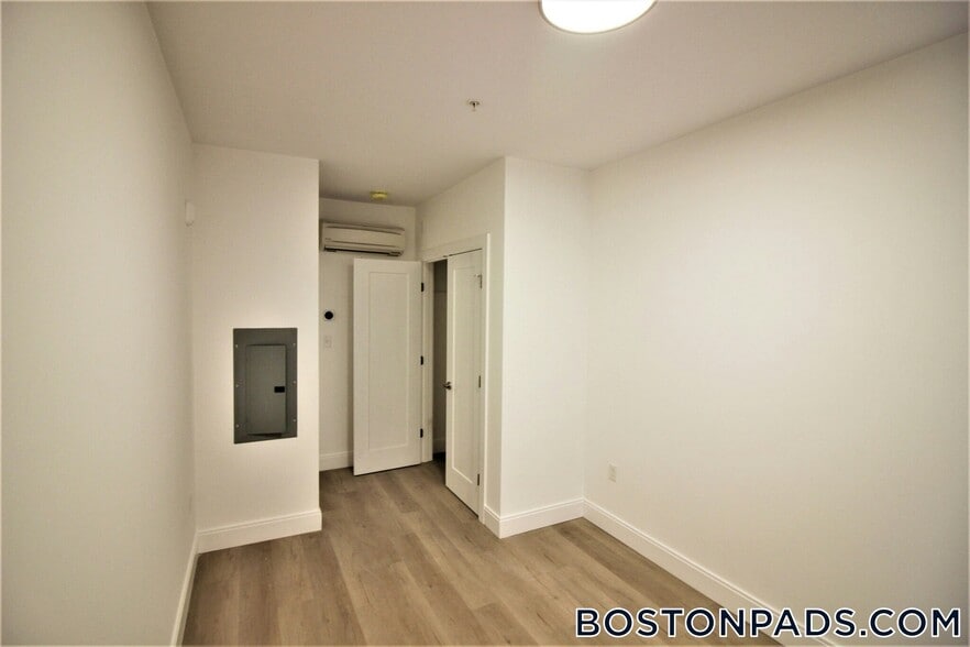 Building Photo - 1 Newcomb St