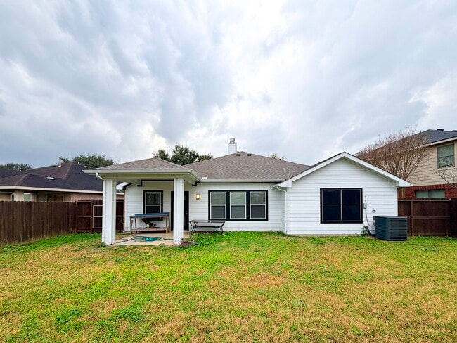 Building Photo - 2243 Rocky Hollow Ln