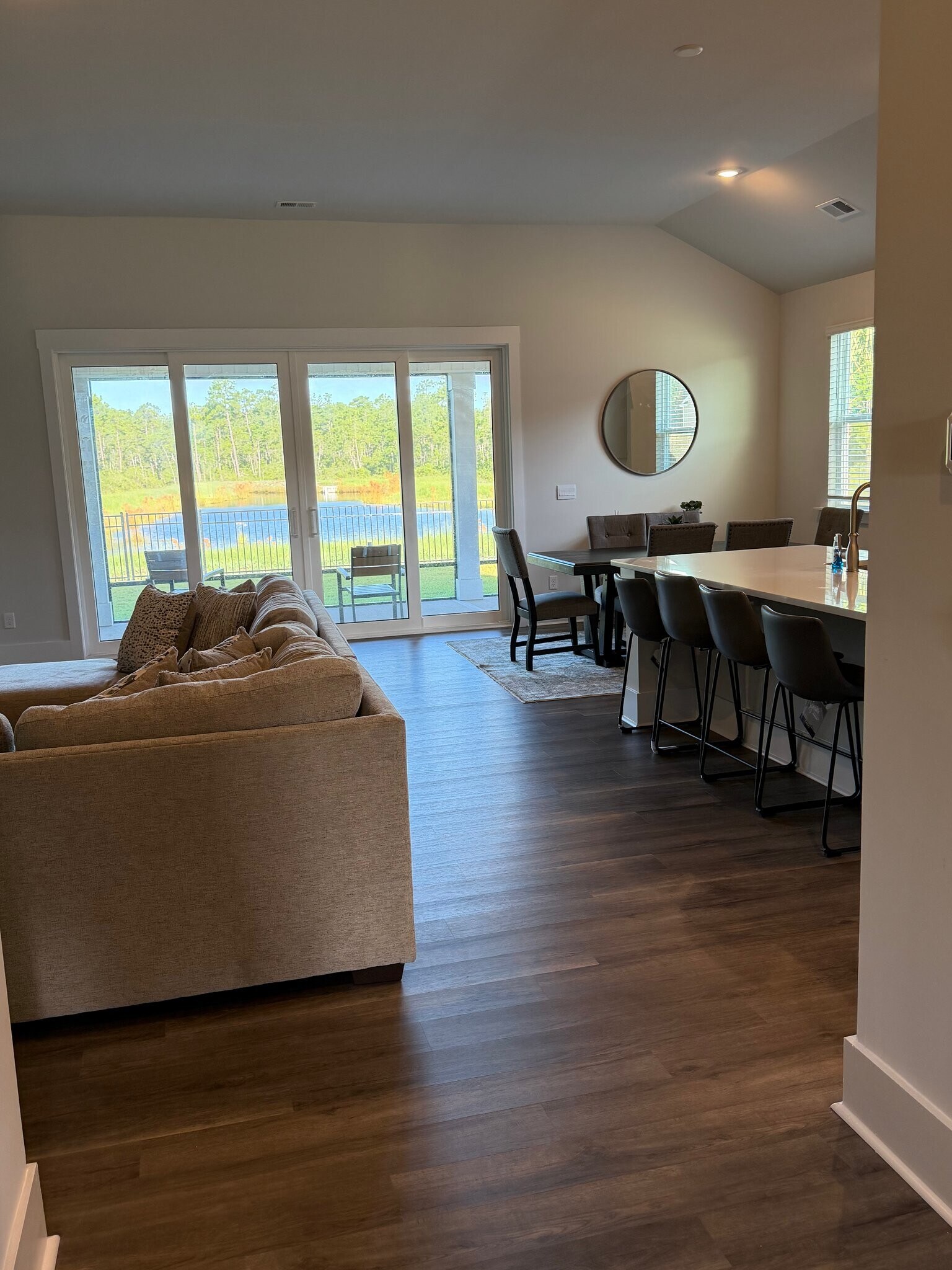 Building Photo - 5093 Roundhead Dr