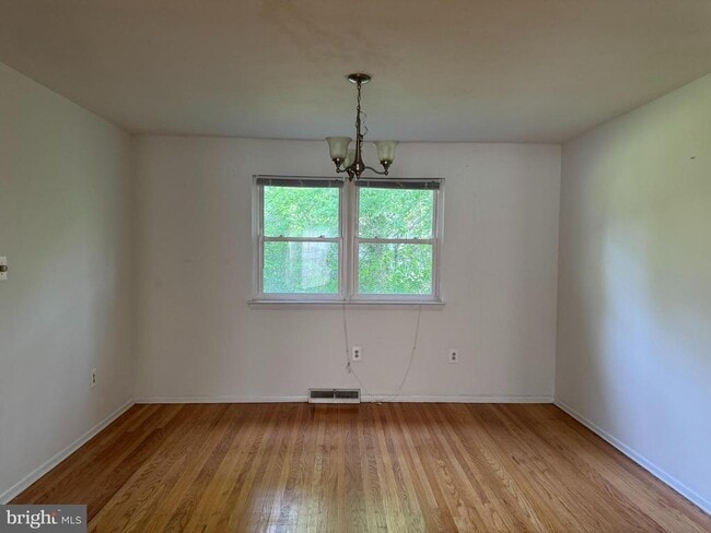 Building Photo - 721 Fiske Ln