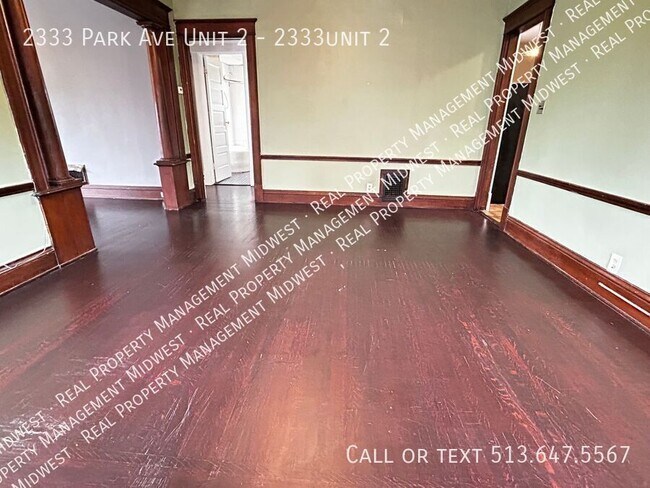 Building Photo - 2333 Park Ave