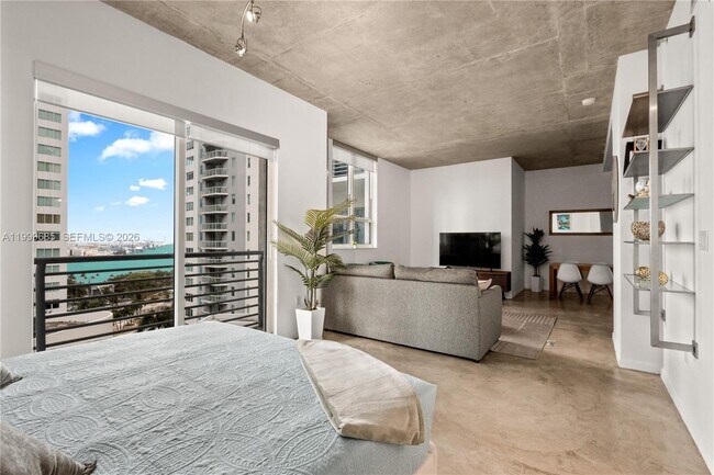 Building Photo - 234 NE 3rd St