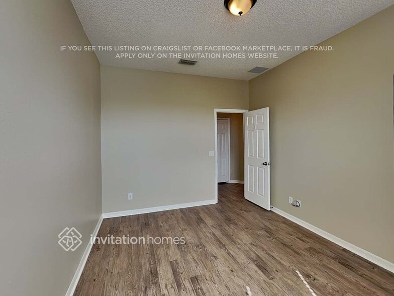 Building Photo - 4864 Adair Oak Dr