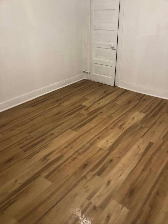 Building Photo - 618 Centre St