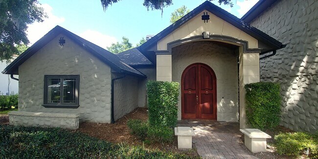 Building Photo - 406 Lillian Dr