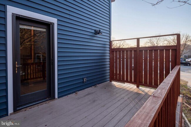 Building Photo - 770 Trenton Ave