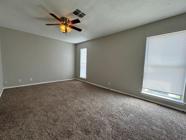 Building Photo - 7007 SW Green Terrace Blvd