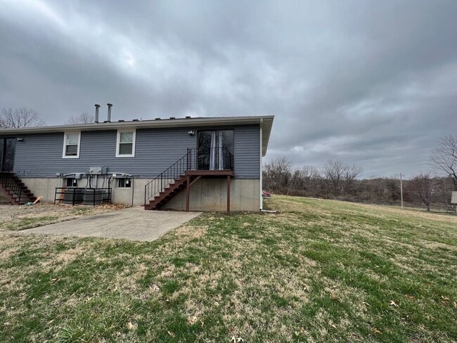 Building Photo - Updated 3-Bedroom Home with Garage in a Cul-de-Sac