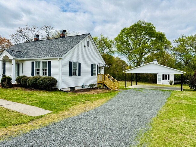 Building Photo - Cozy and Convenient Home in Oxford - Move in Ready