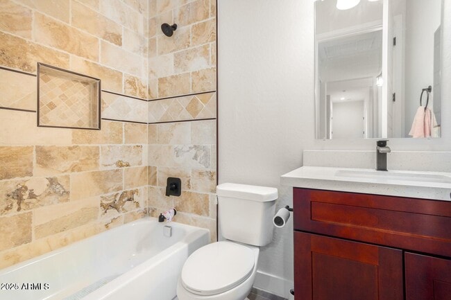 Building Photo - 846 N Pueblo Dr