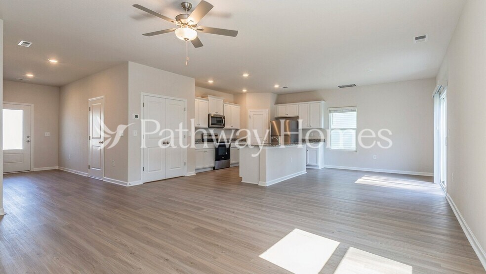 Building Photo - 6312 Lowe Ln