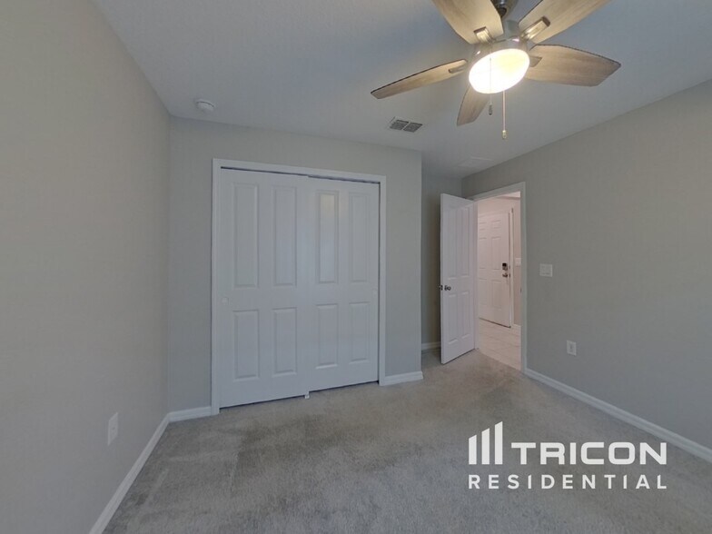 Building Photo - 3268 Eagle Hammock Cir