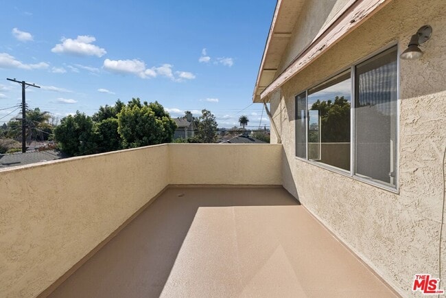 Building Photo - 4109 Beethoven St