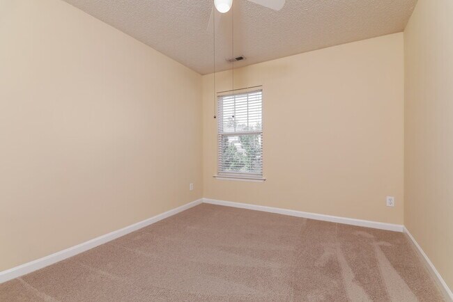 Building Photo - 3617 Croydon Mill Way