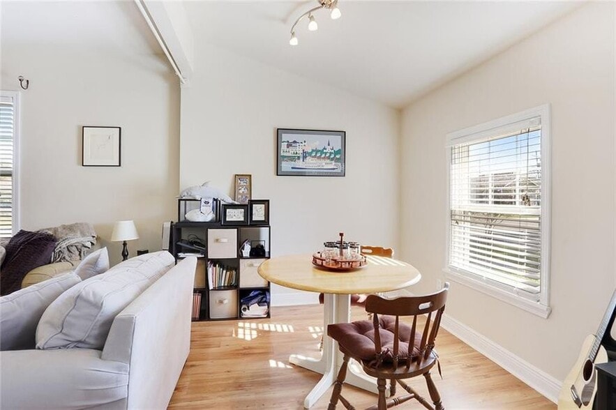 Cozy dining nook - 213 Polk Street