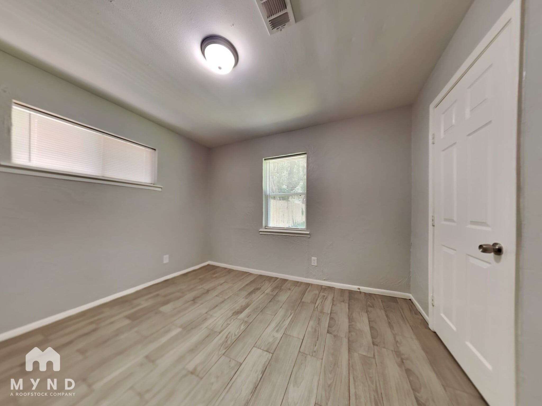 Building Photo - 9233 Nyssa St