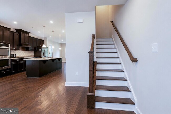Building Photo - 8032 Spring Arbor Dr