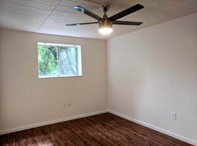 Building Photo - 3457 Evergreen Rd